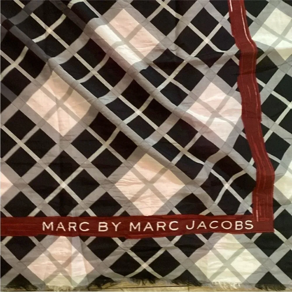 Marc by Marc Jacobs Black and Pink Checkered scarf
